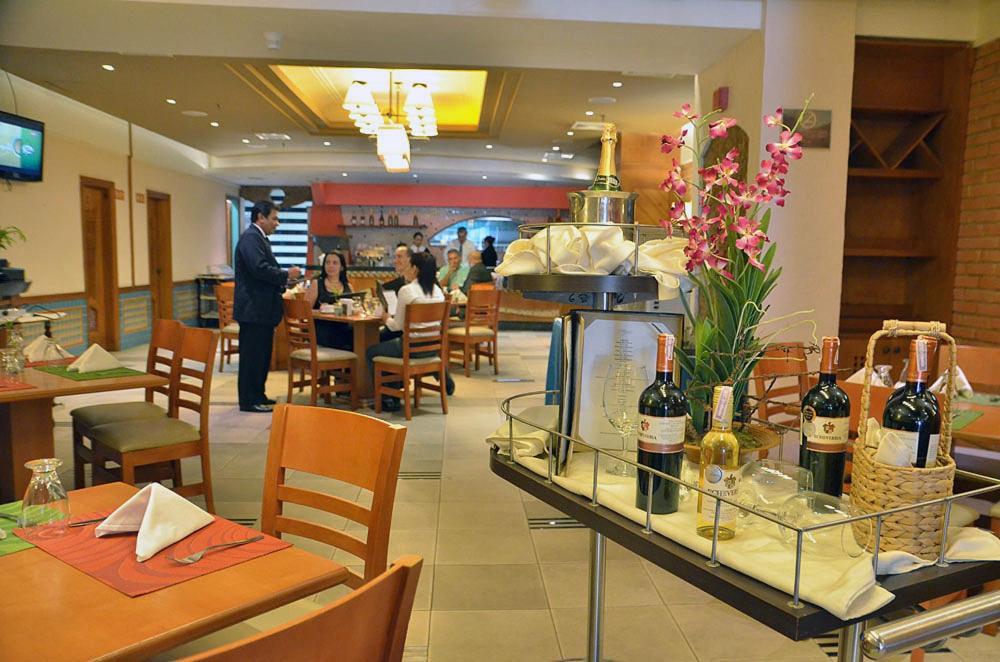 Hotel Chacao Suites Каракас Экстерьер фото